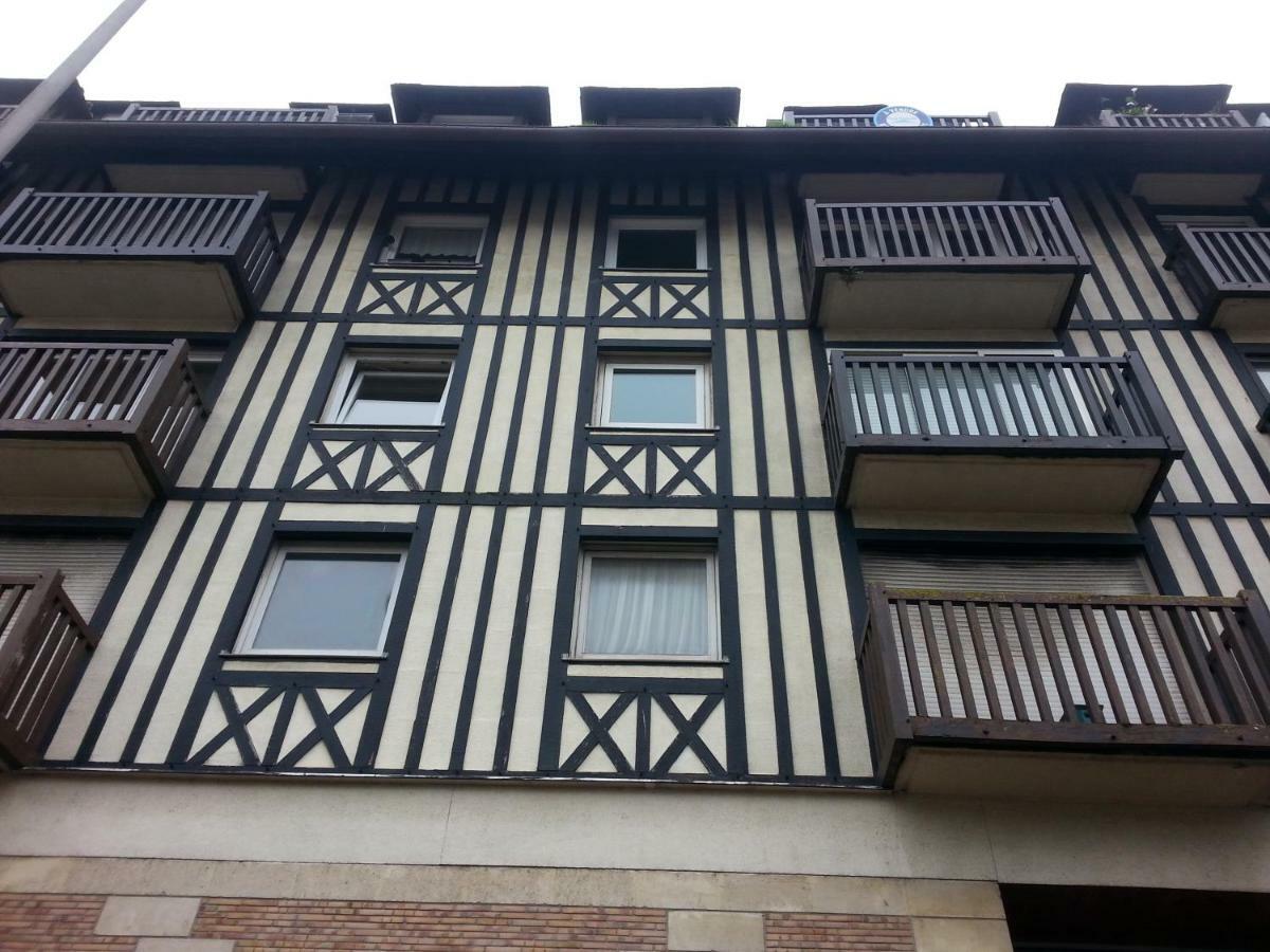 Chez Coco, 7 Persons, Triangle D'Or, Hypercentre Apartment Deauville Exterior photo