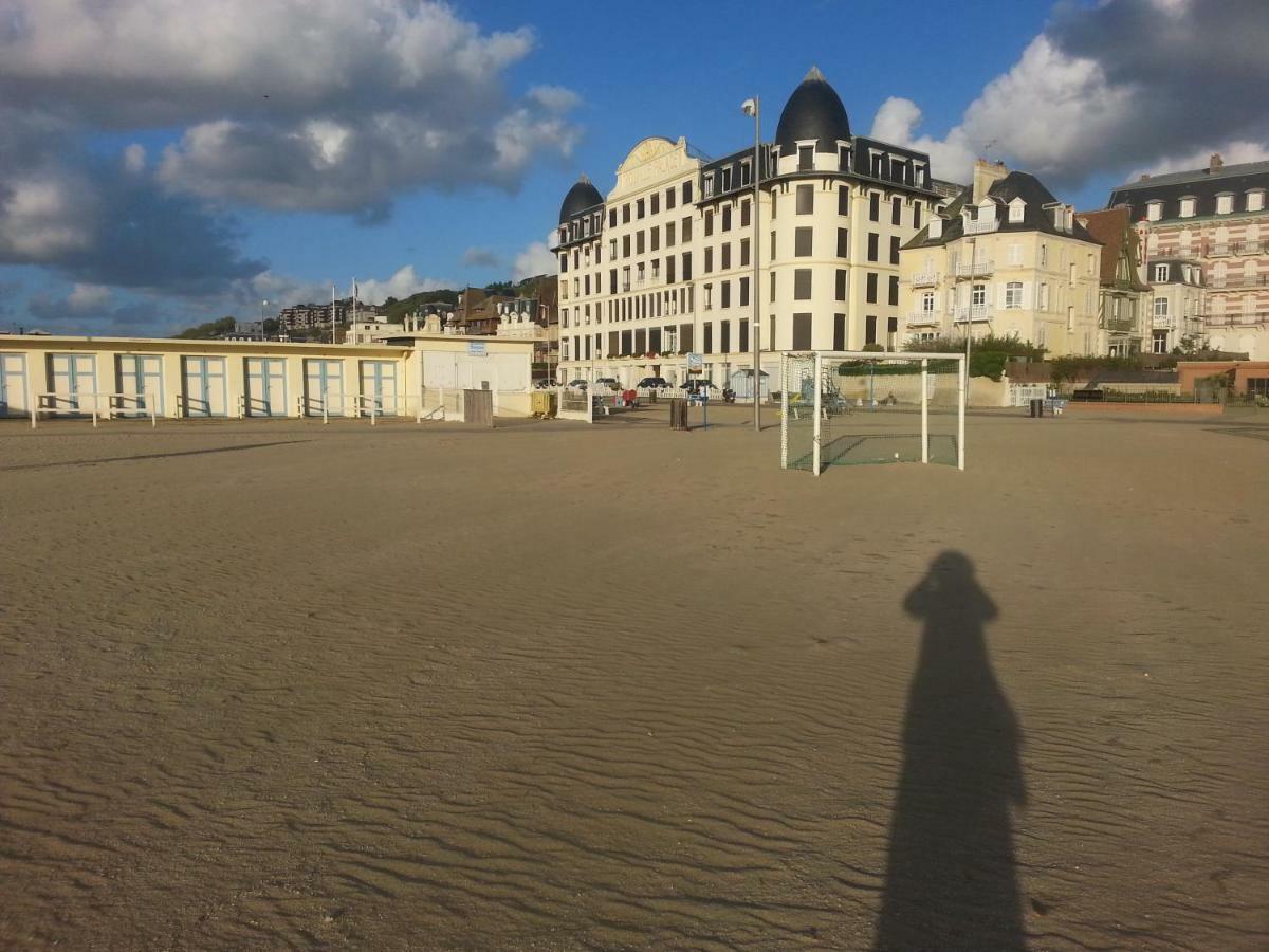 Chez Coco, 7 Persons, Triangle D'Or, Hypercentre Apartment Deauville Exterior photo